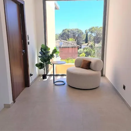 Raphael, Contemporaine, Piscine, Plage Villa *