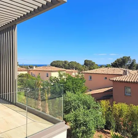 Raphael, Contemporaine, Piscine, Plage Villa *