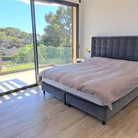 Raphael, Contemporaine, Piscine, Plage Villa *