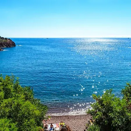 Raphael, Contemporaine, Piscine, Plage * Saint-Raphael (Var)